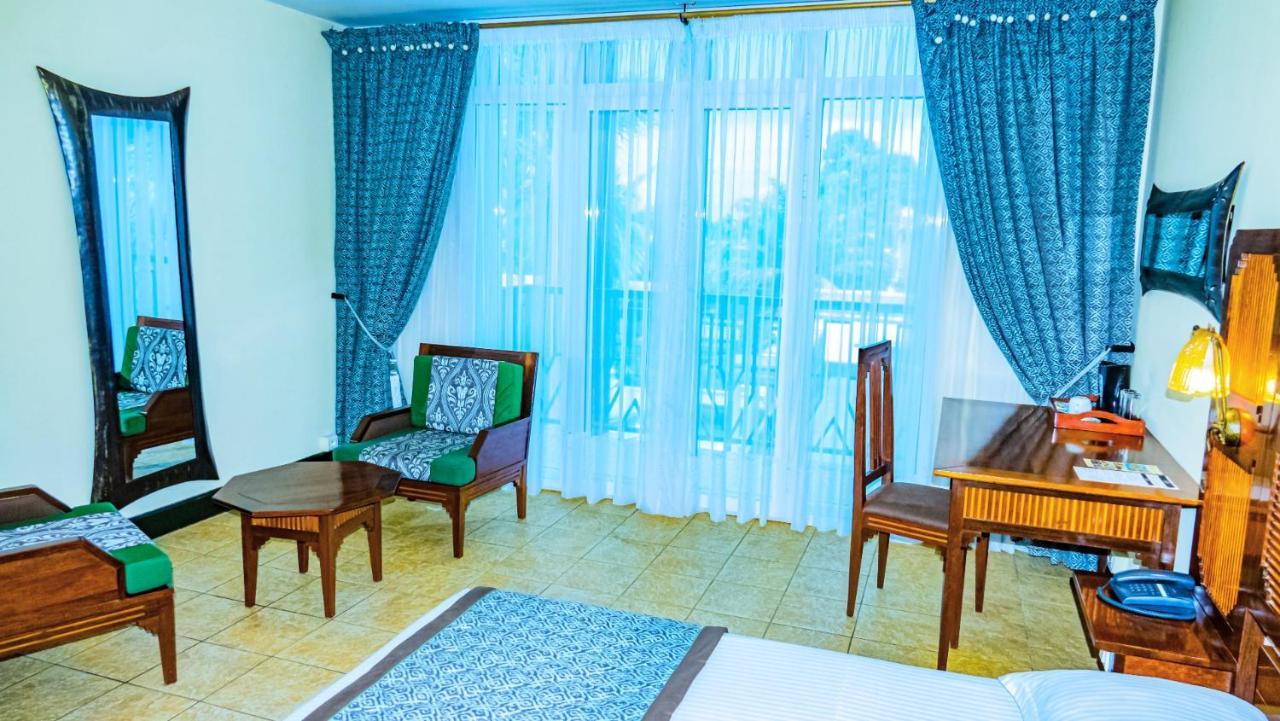 Le Grand Hotel Diego Antsiranana Kültér fotó