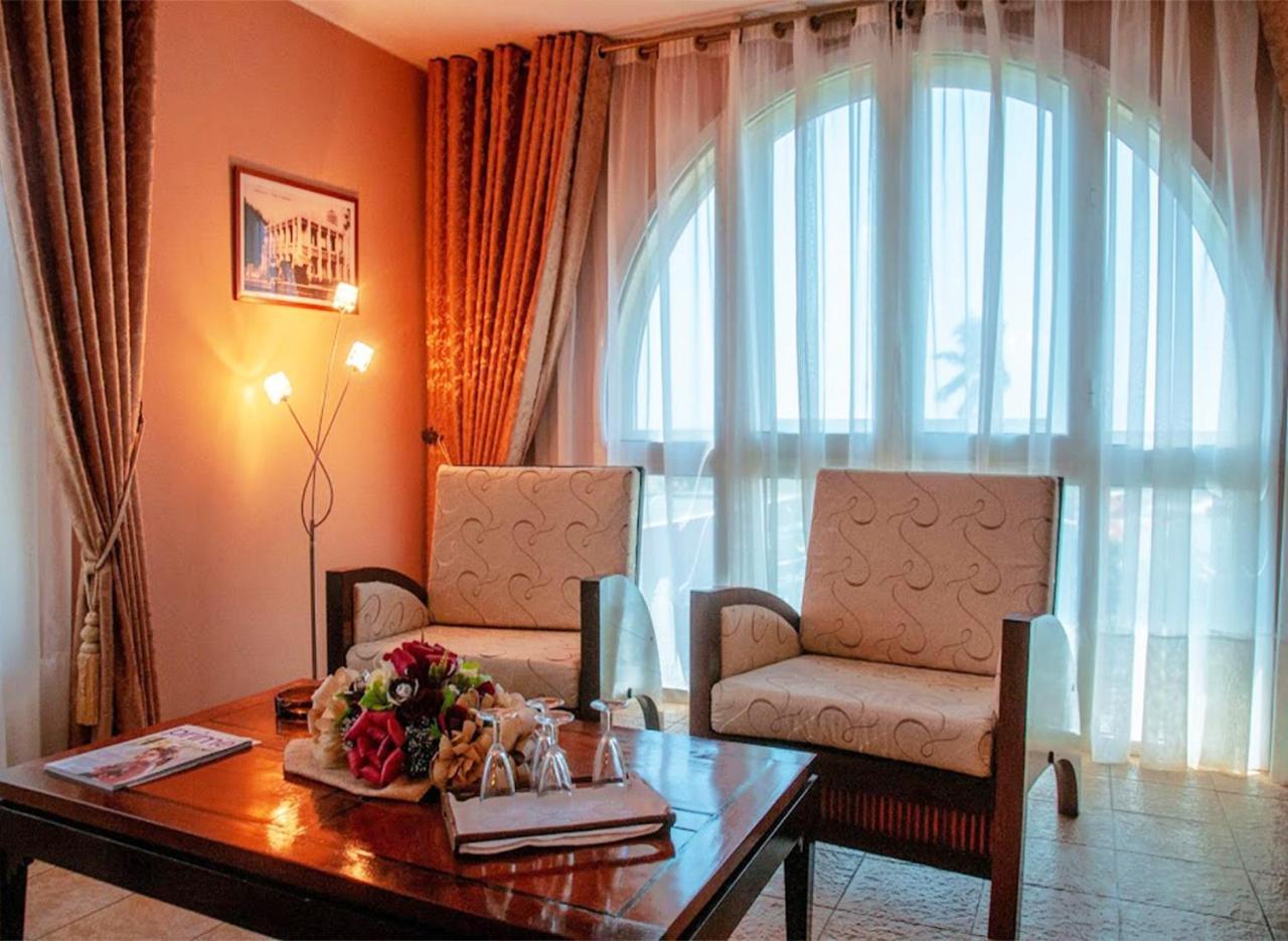 Le Grand Hotel Diego Antsiranana Kültér fotó